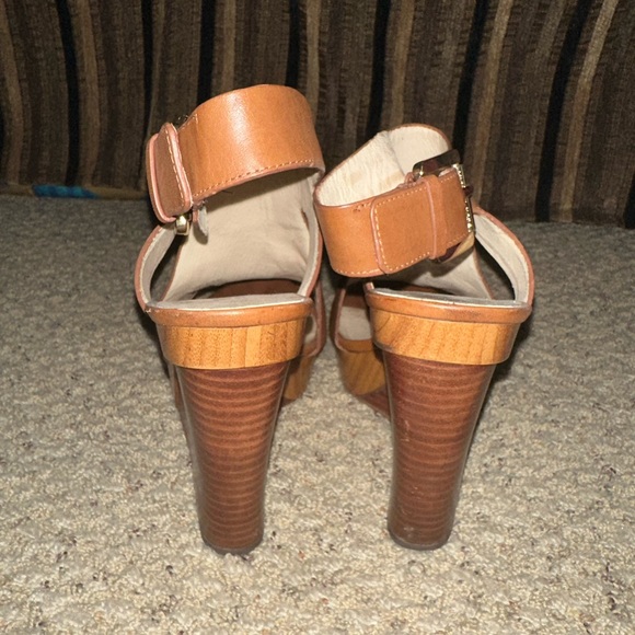 Michael Kors Size 8 Brown Leather & Wooden Wedges - Picture 2 of 6